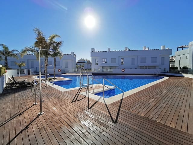 3 soveværelse Semi-Rækkehus til salg i Calahonda, Mijas - € 585.000 (Ref: 6891586)