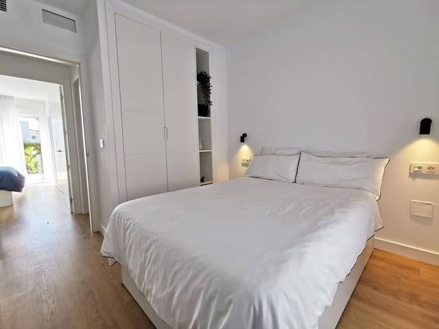 3 soveværelse Semi-Rækkehus til salg i Calahonda, Mijas - € 585.000 (Ref: 6891586)