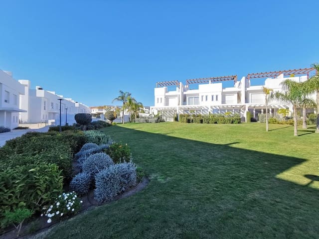 3 soveværelse Semi-Rækkehus til salg i Calahonda, Mijas - € 585.000 (Ref: 6891586)