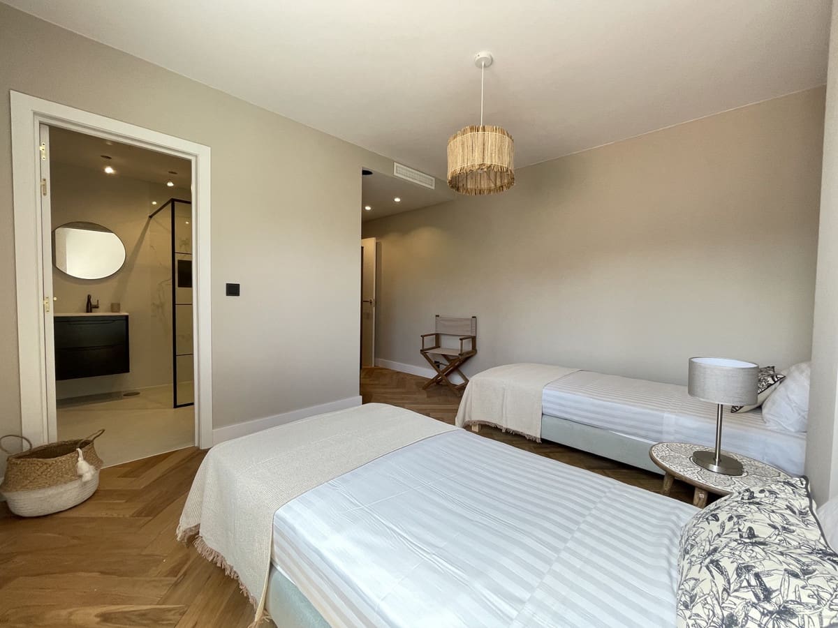 7 soverom Villa til salgs i Elviria med svømmebasseng garasje - € 3 790 000 (Ref: 6913135)