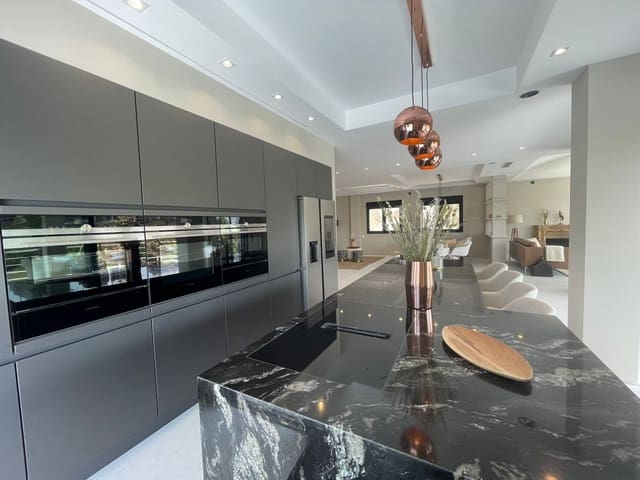 7 soveværelse Villa til salg i Elviria, Marbella med swimmingpool garage - € 3.790.000 (Ref: 6913135)
