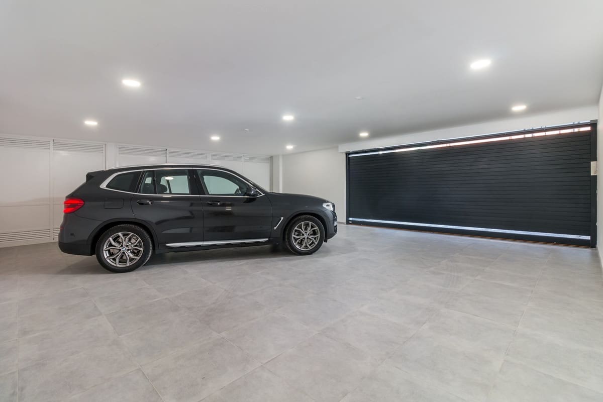 4 soveværelse Villa til salg i Puerto Banus med swimmingpool - € 3.100.000 (Ref: 6988546)