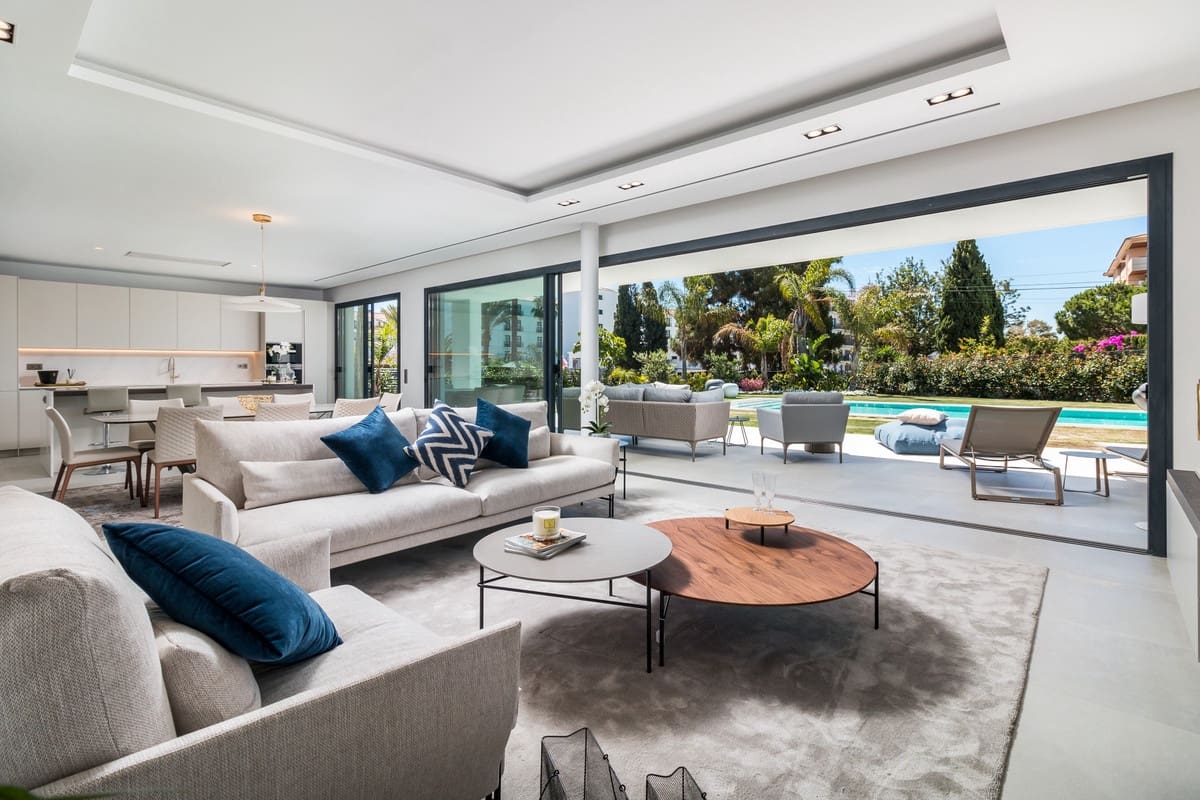 4 soveværelse Villa til salg i Puerto Banus med swimmingpool - € 3.100.000 (Ref: 6988546)