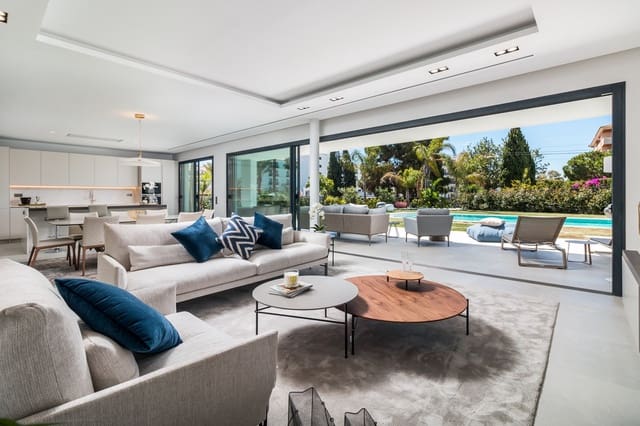 4 soveværelse Villa til salg i Puerto Banus, Marbella med swimmingpool - € 3.100.000 (Ref: 6988546)