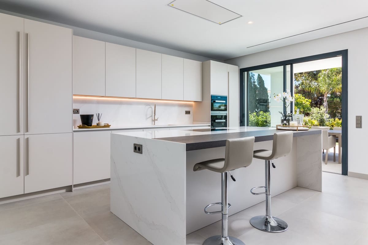 4 soveværelse Villa til salg i Puerto Banus med swimmingpool - € 3.100.000 (Ref: 6988546)