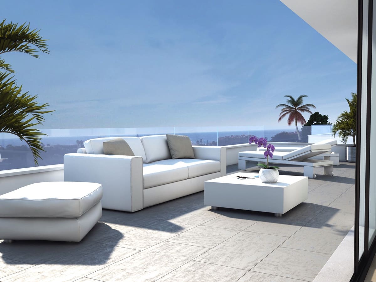 4 sypialnia Willa na sprzedaż w La Duquesa / Puerto de la Duquesa z basenem garażem - 865 000 € (Ref: 6988552)