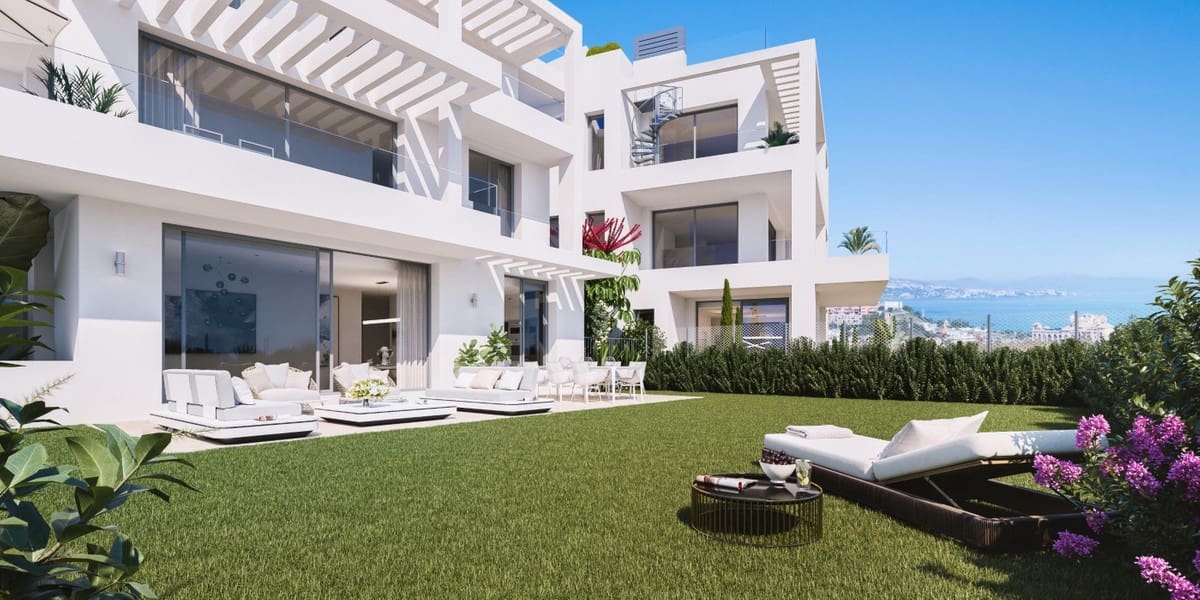 2 bedroom Apartment for sale in Mijas Costa with pool garage - € 525,000 (Ref: 6988607)