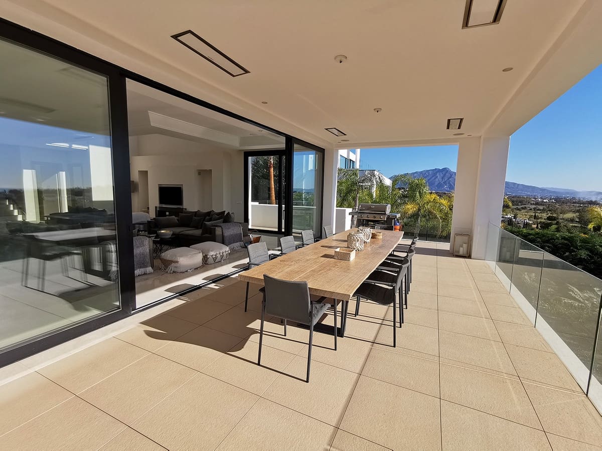 5 sypialnia Willa na sprzedaż w Benahavis z basenem - 2 995 000 € (Ref: 7035832)