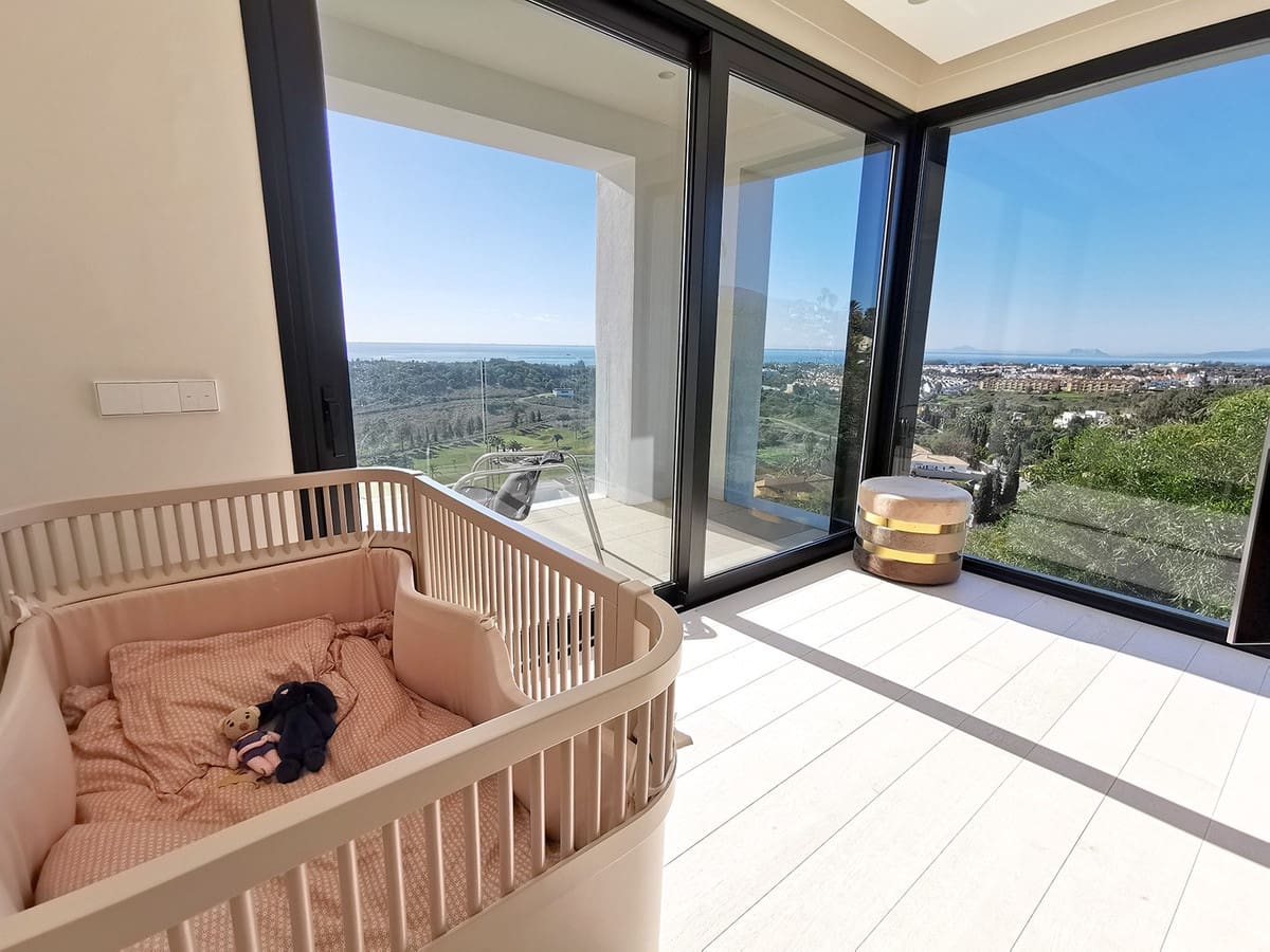 5 quarto Moradia para venda em Benahavis com piscina - 2 995 000 € (Ref: 7037943)