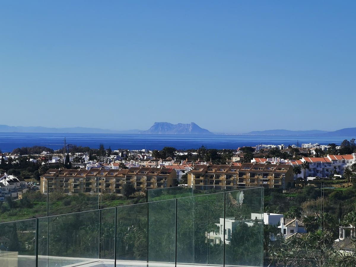 5 quarto Moradia para venda em Benahavis com piscina - 2 995 000 € (Ref: 7037943)