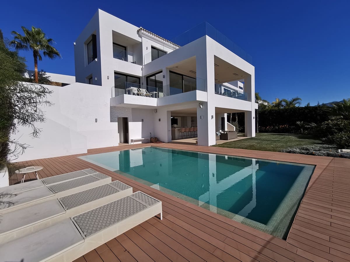 5 makuuhuone Huvila myytävänä paikassa Benahavis mukana uima-altaan - 2 995 000 € (Ref: 7037943)