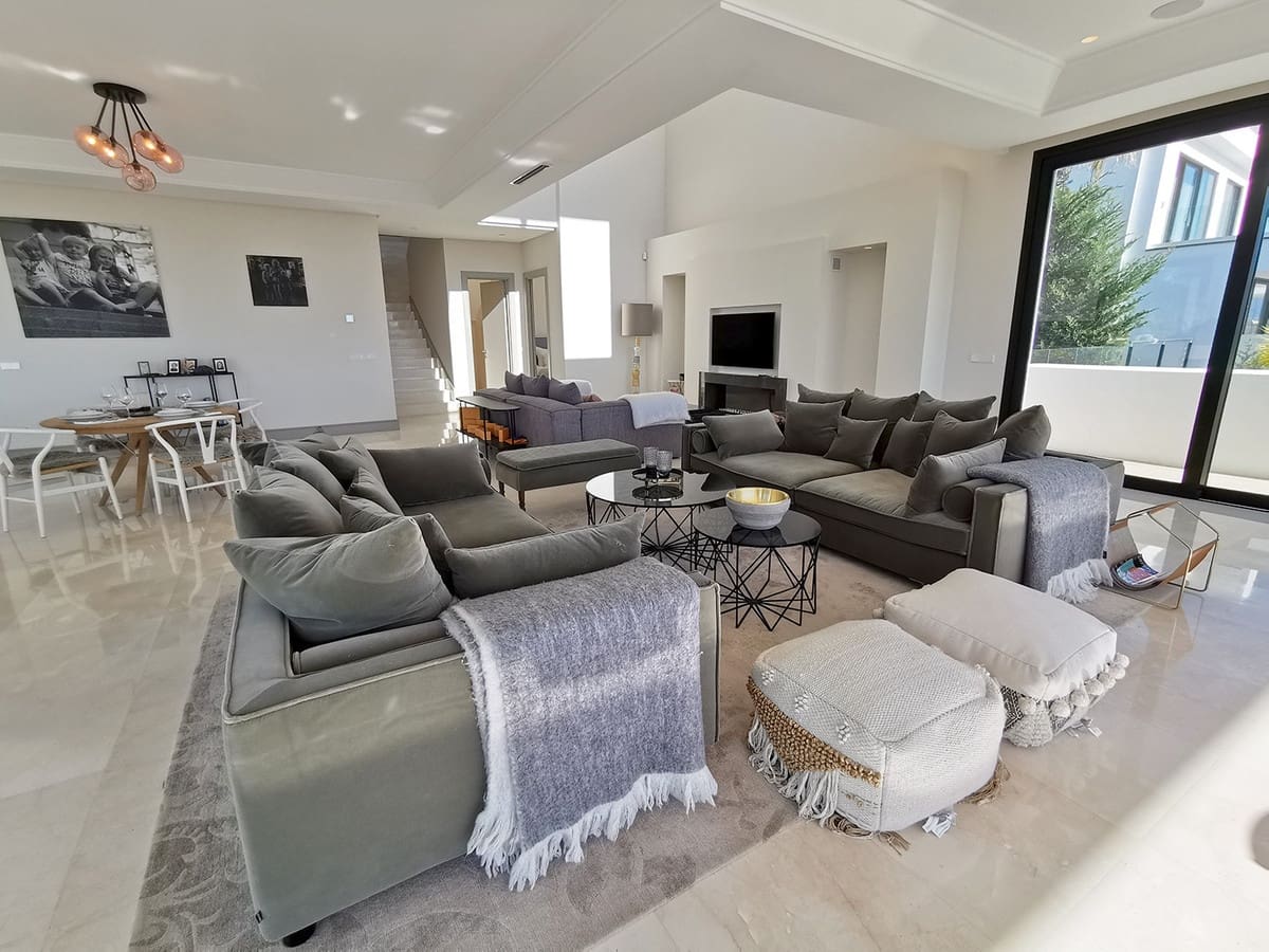 5 makuuhuone Huvila myytävänä paikassa Benahavis mukana uima-altaan - 2 995 000 € (Ref: 7037943)