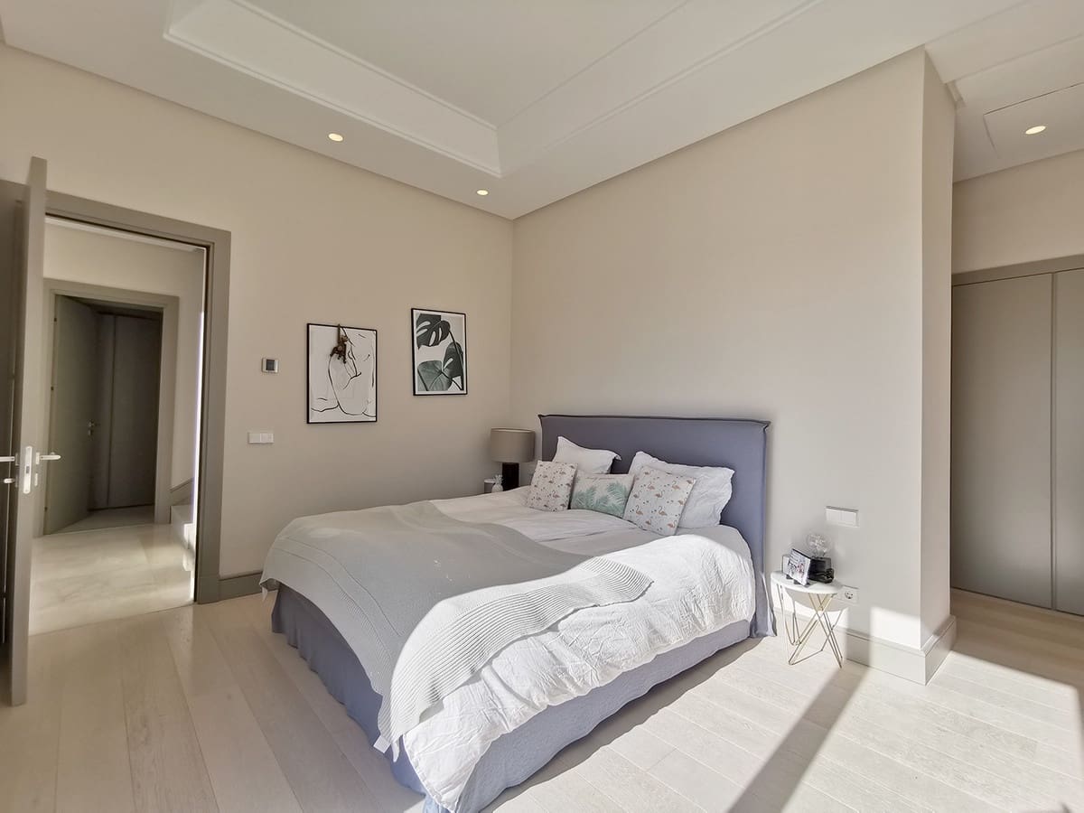 5 makuuhuone Huvila myytävänä paikassa Benahavis mukana uima-altaan - 2 995 000 € (Ref: 7037943)