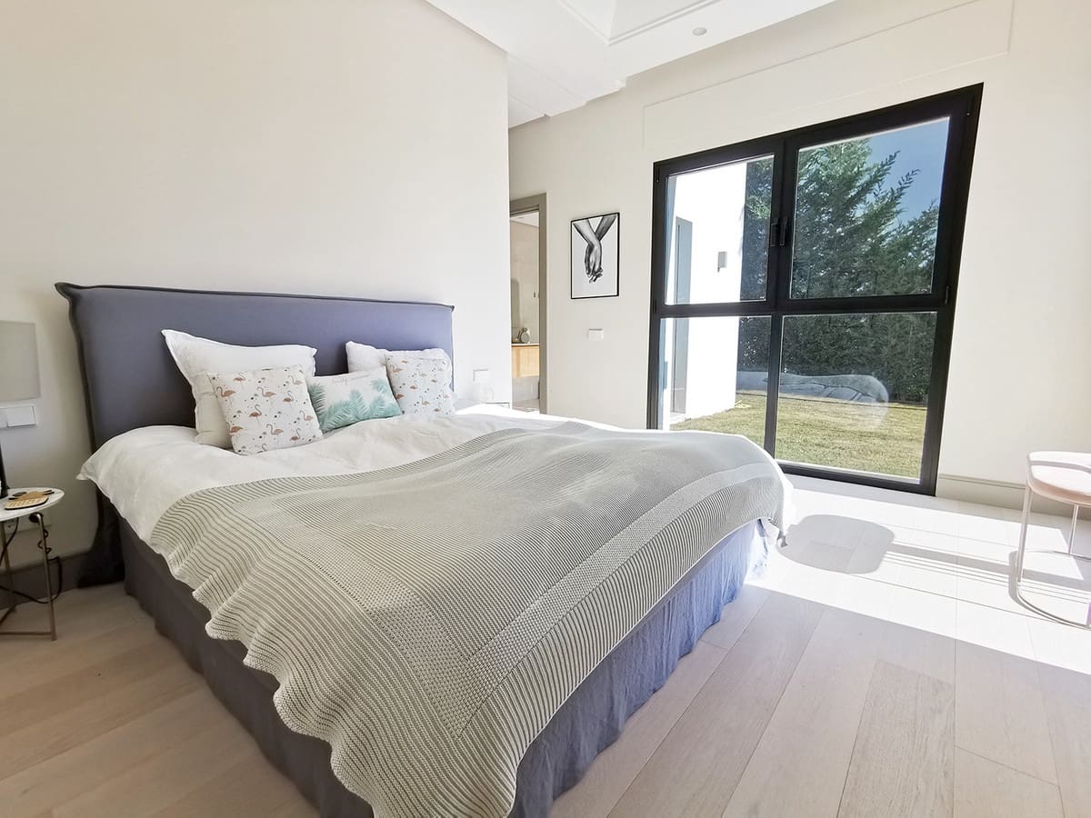 5 makuuhuone Huvila myytävänä paikassa Benahavis mukana uima-altaan - 2 995 000 € (Ref: 7037943)