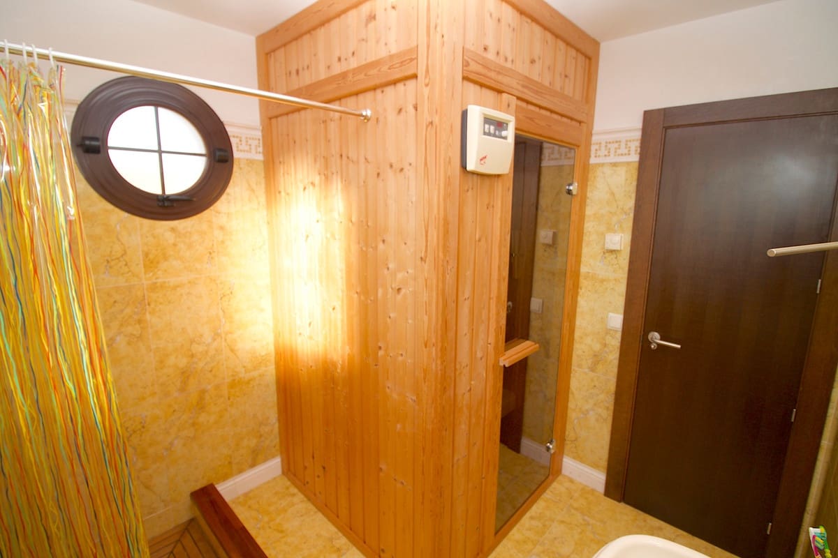 7 bedroom Villa for sale in El Rosario with pool garage - € 1,390,000 (Ref: 7391891)