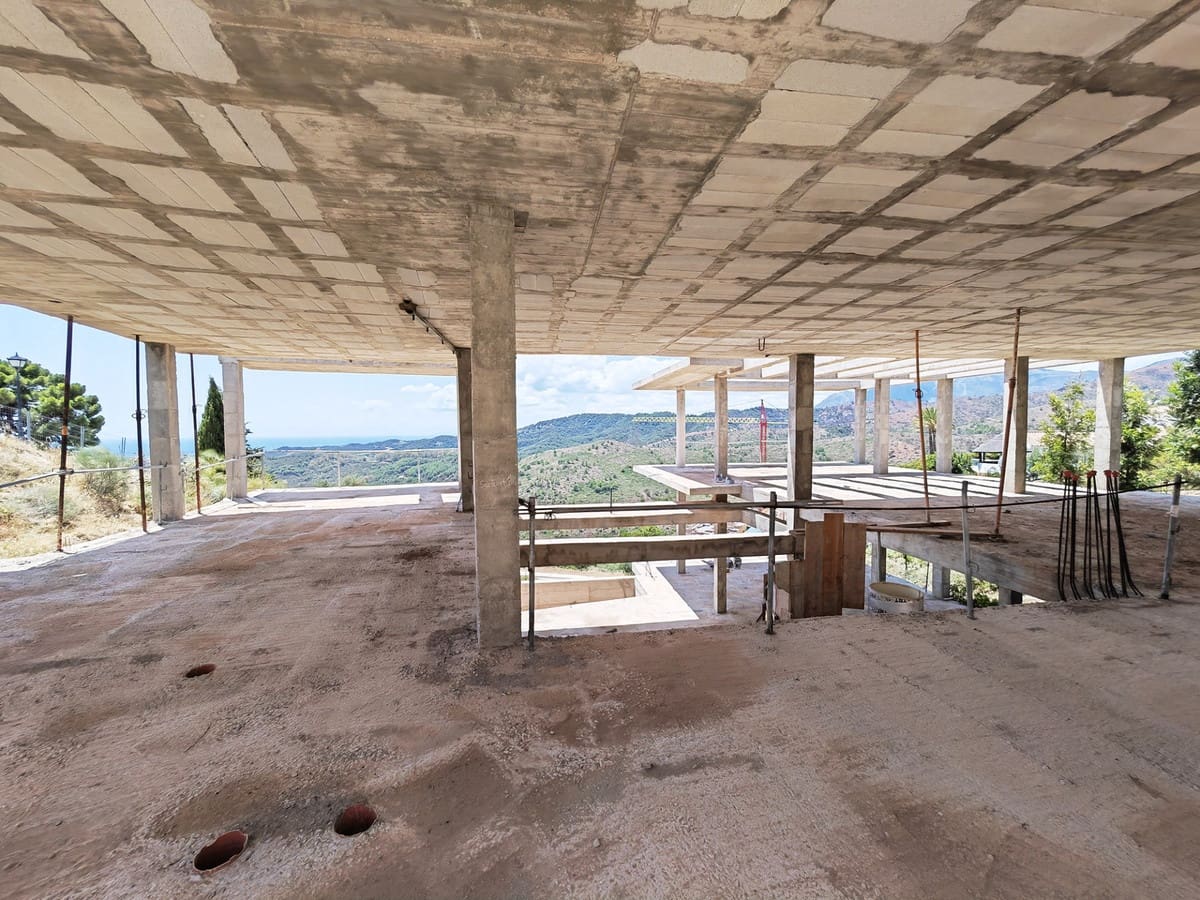 Ubebygd land til salgs i Benahavis - € 850 000 (Ref: 7700899)