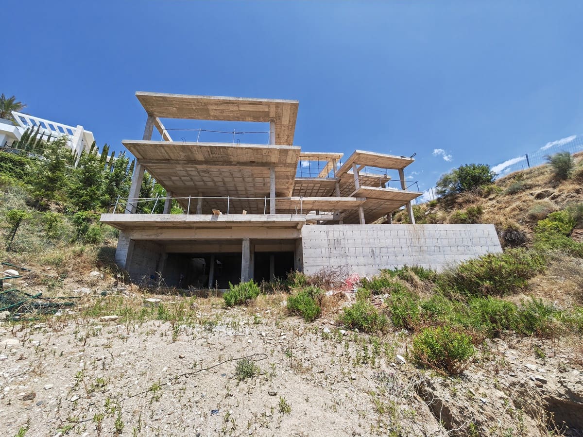 Grunde uden byggetilladelser til salg i Benahavis - € 850.000 (Ref: 7700899)