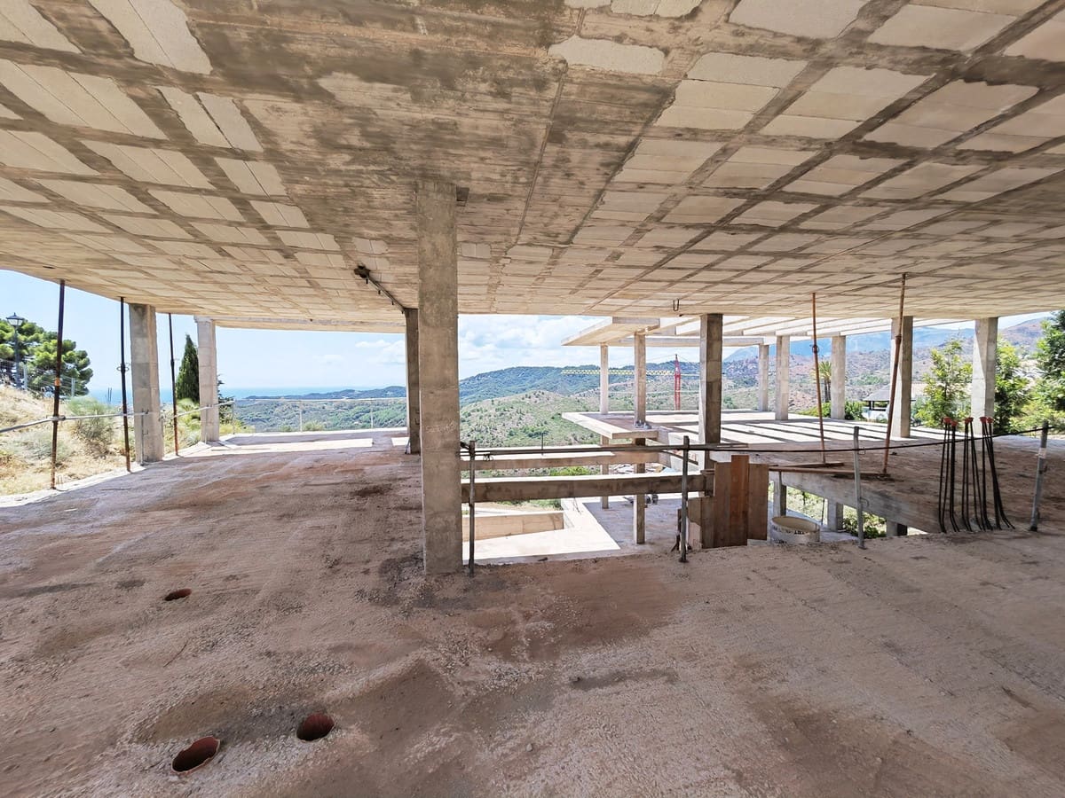 Ubebygd land til salgs i Benahavis - € 850 000 (Ref: 7700899)