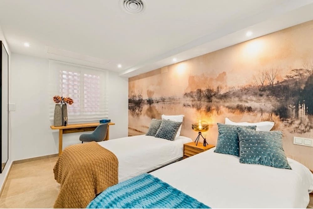 3 quarto Apartamento para venda em Estepona com piscina garagem - 1 260 000 € (Ref: 7950584)