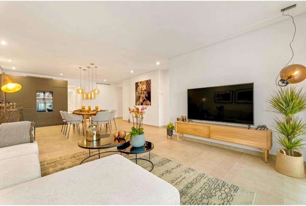 3 quarto Apartamento para venda em Estepona com piscina garagem - 1 260 000 € (Ref: 7950584)