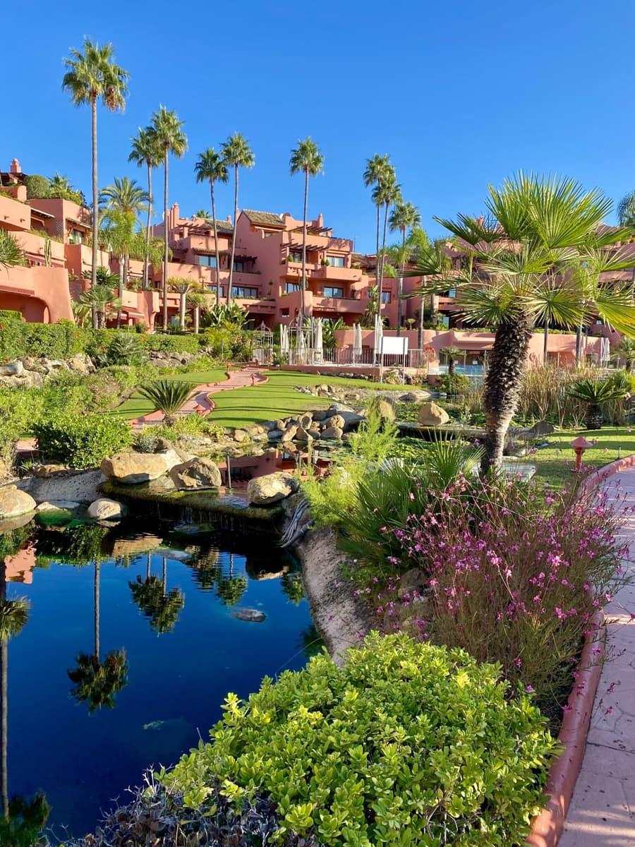 3 quarto Apartamento para venda em Estepona com piscina garagem - 1 260 000 € (Ref: 7950584)