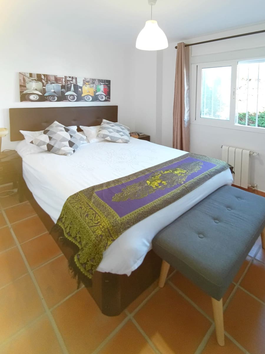 5 Zimmer Villa zu verkaufen in Sotogrande mit Pool Garage - 980.000 € (Ref: 8099619)