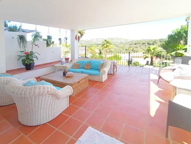 5 camera da letto Villa in vendita in Sotogrande, San Roque con piscina garage - 980.000 € (Rif: 8099619)