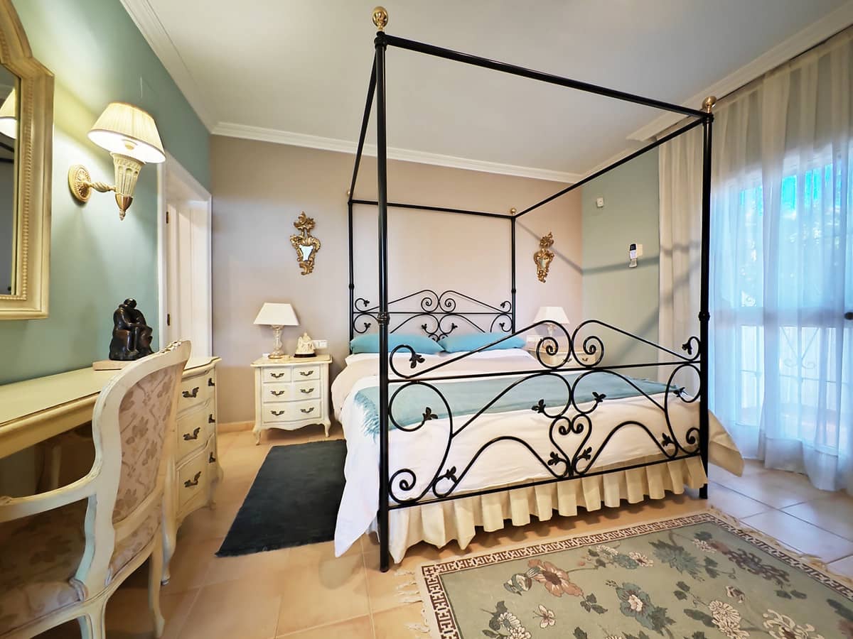 Chalet de 4 habitaciones en Marbesa en venta con piscina garaje - 2.300.000 € (Ref: 8114985)