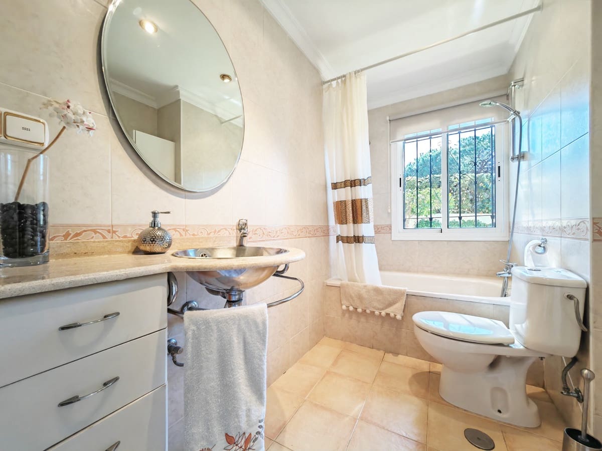 Chalet de 4 habitaciones en Marbesa en venta con piscina garaje - 2.300.000 € (Ref: 8114985)