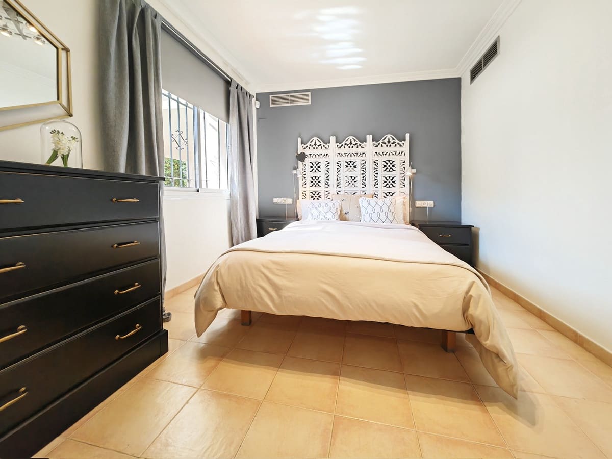Chalet de 4 habitaciones en Marbesa en venta con piscina garaje - 2.300.000 € (Ref: 8114985)