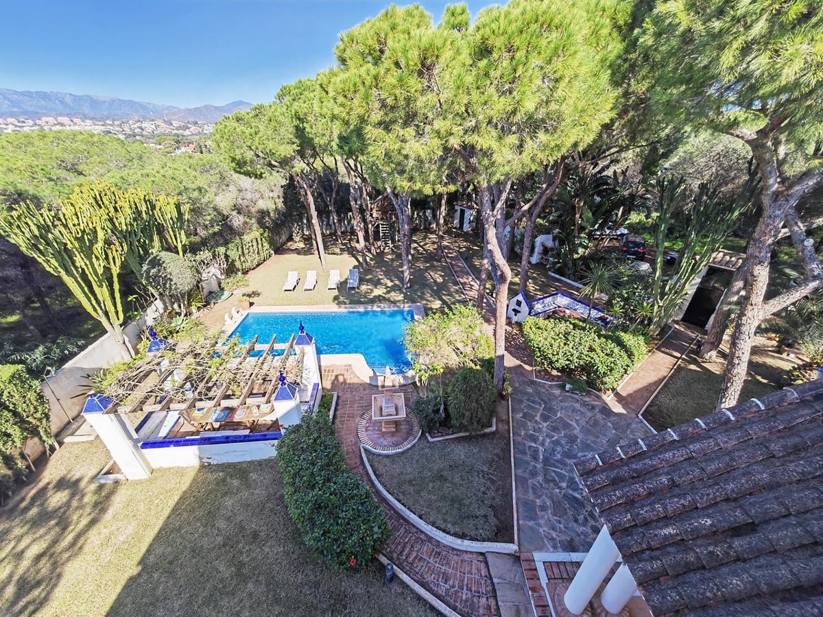 Chalet de 4 habitaciones en Marbesa en venta con piscina garaje - 2.300.000 € (Ref: 8114985)