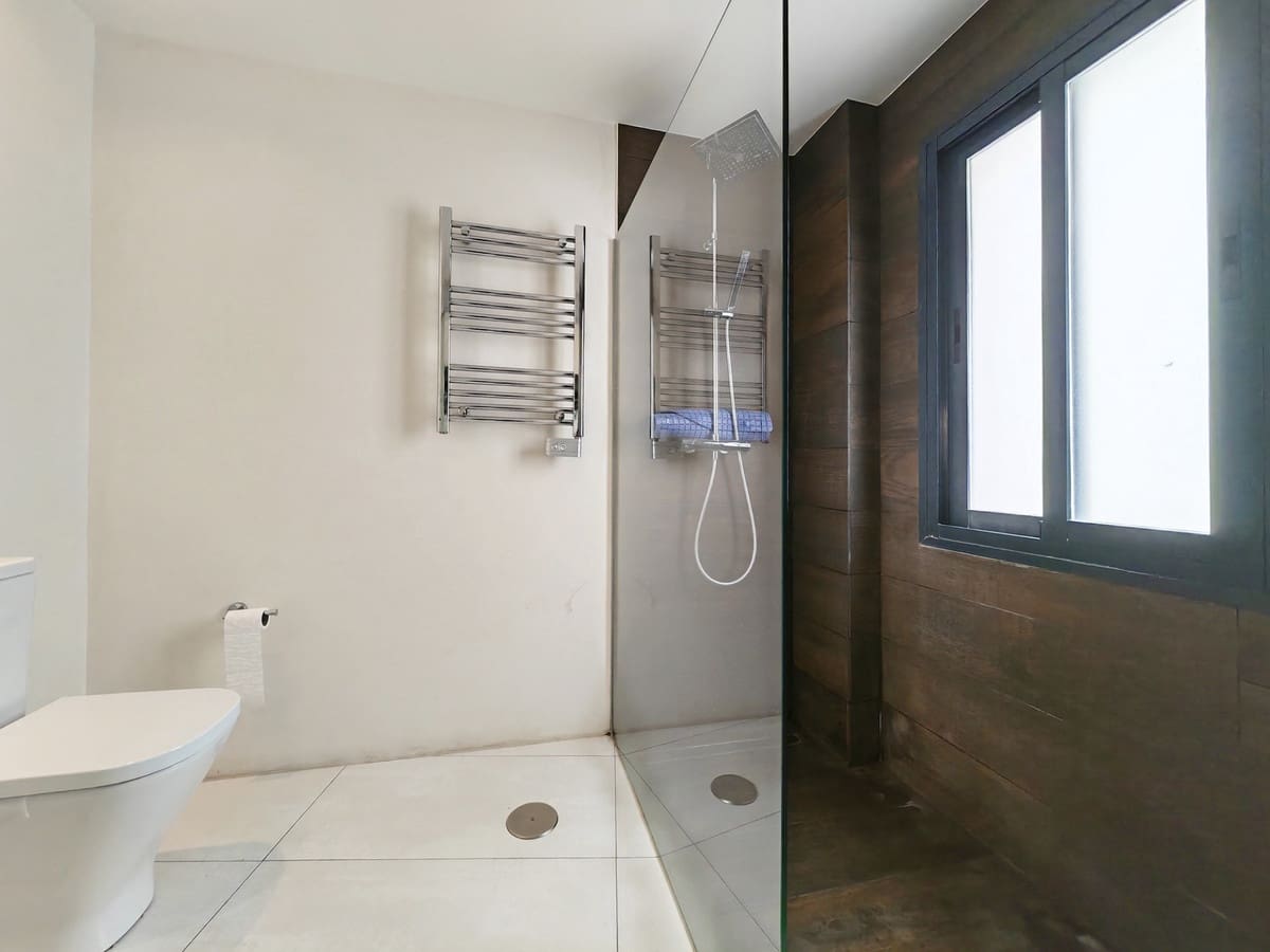 2 soverom Leilighet til salgs i Cabopino med svømmebasseng garasje - € 850 000 (Ref: 8139879)