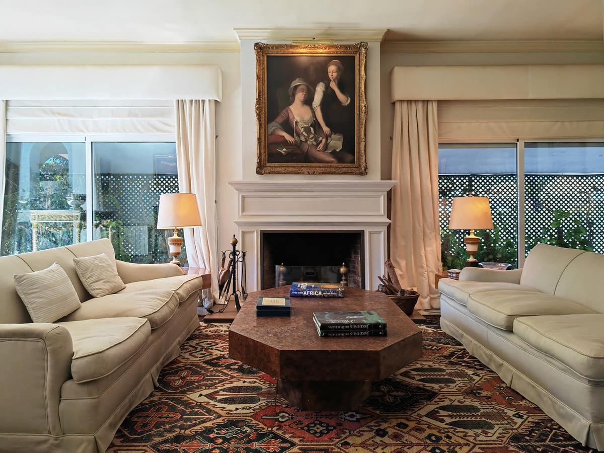 8 bedroom Villa for sale in Mijas Costa with pool garage - € 2,350,000 (Ref: 8199762)