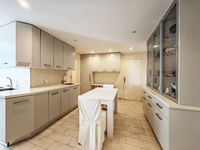 8 soverom Villa til salgs i Mijas Costa, Mijas med svømmebasseng garasje - € 2 350 000 (Ref: 8199762)