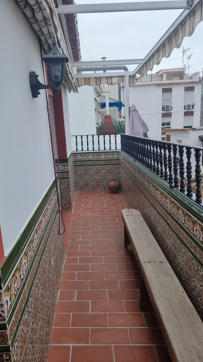 5 quarto Casa em Banda para venda em Estepona - 960 000 € (Ref: 8211888)