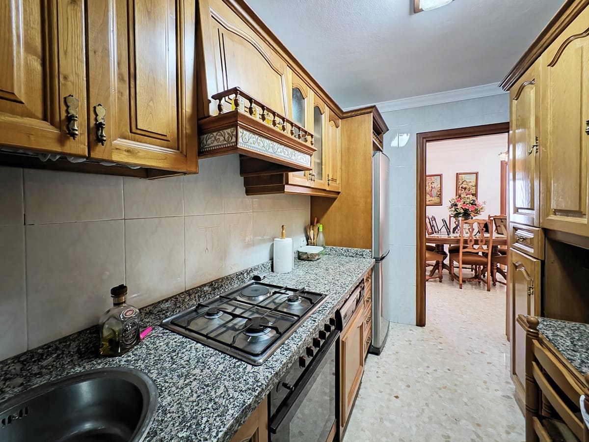 5 quarto Casa em Banda para venda em Estepona - 960 000 € (Ref: 8211888)