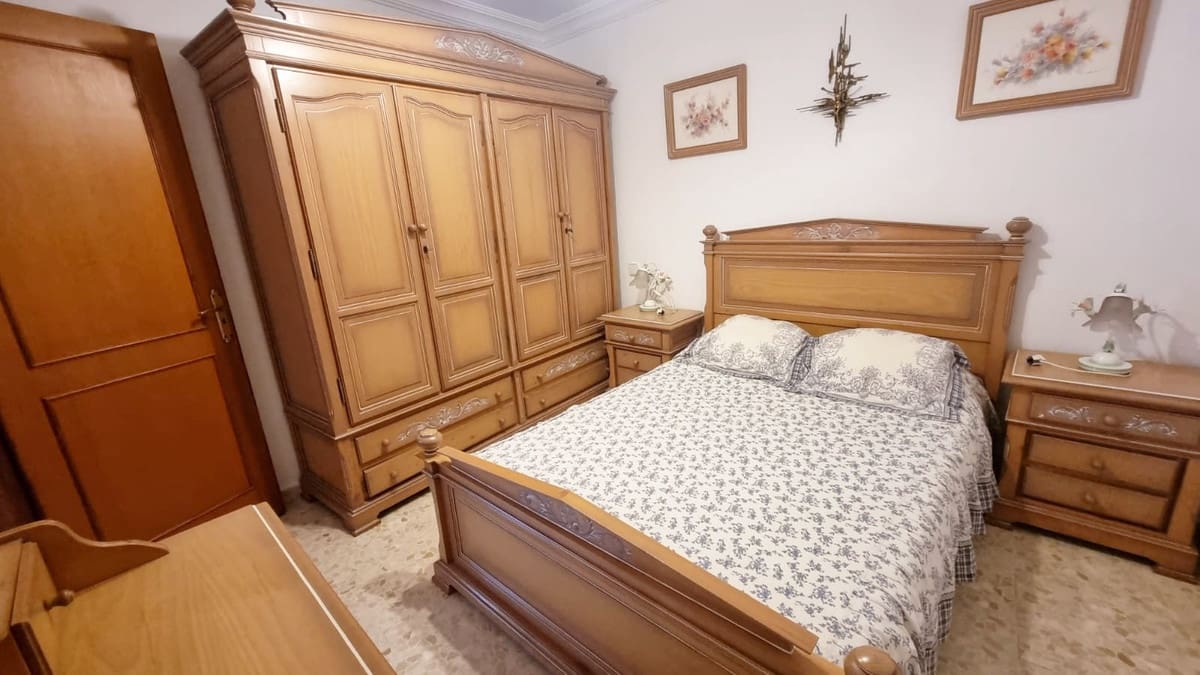 5 quarto Casa em Banda para venda em Estepona - 960 000 € (Ref: 8211888)