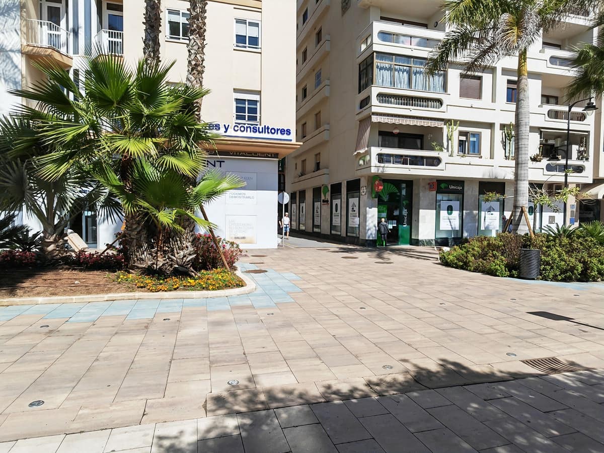 5 quarto Casa em Banda para venda em Estepona - 960 000 € (Ref: 8211888)