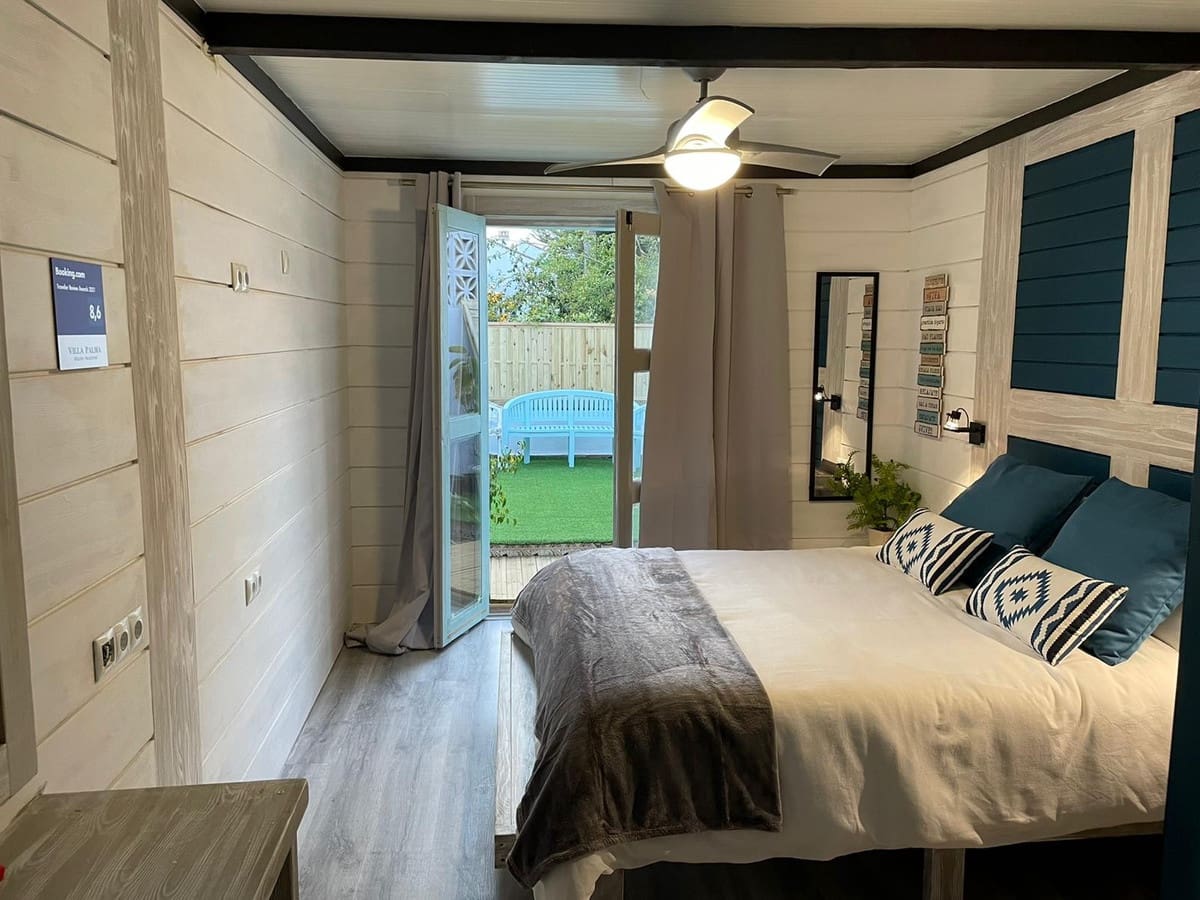 8 bedroom Villa for sale in Marbella - € 1,700,000 (Ref: 8305499)