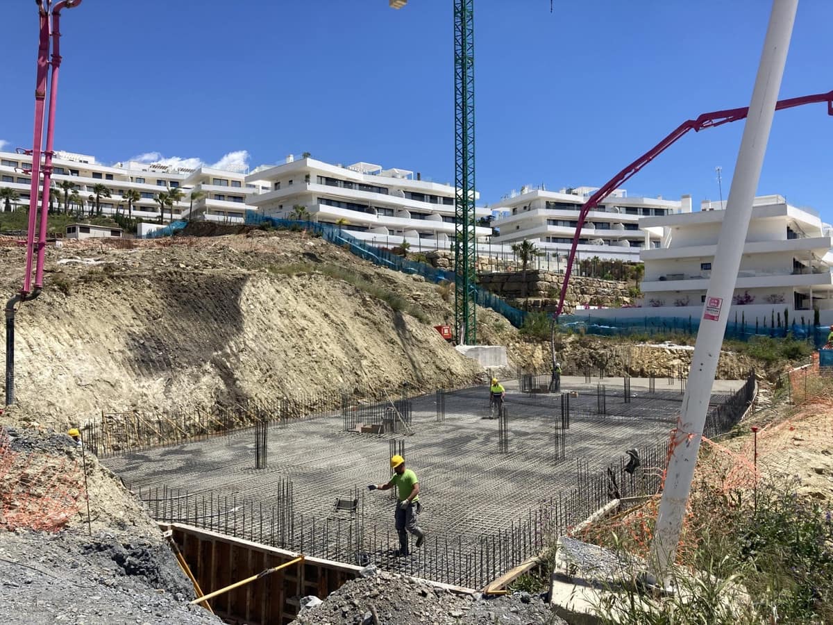 3 soveværelse Penthouse til salg i Estepona med swimmingpool garage - € 710.000 (Ref: 8353166)