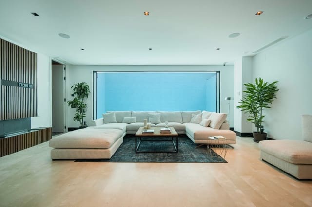 5 soverom Villa til salgs i Golden Mile, Marbella med svømmebasseng garasje - € 4 995 000 (Ref: 8383441)