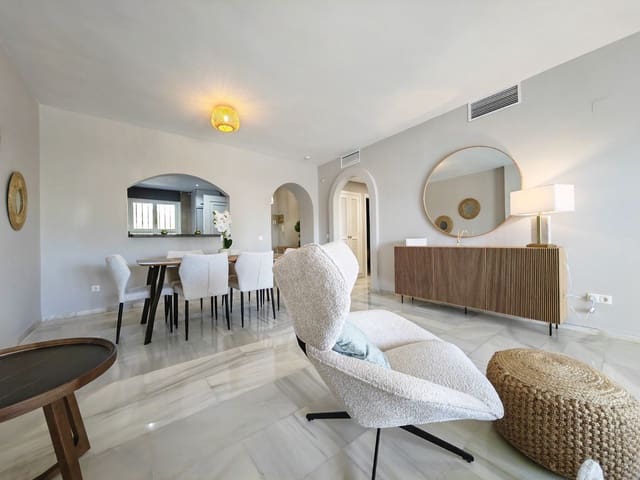 2 bedroom Apartment for rent in Cabopino, Marbella with pool - € 2,500 (Ref: 8488483)