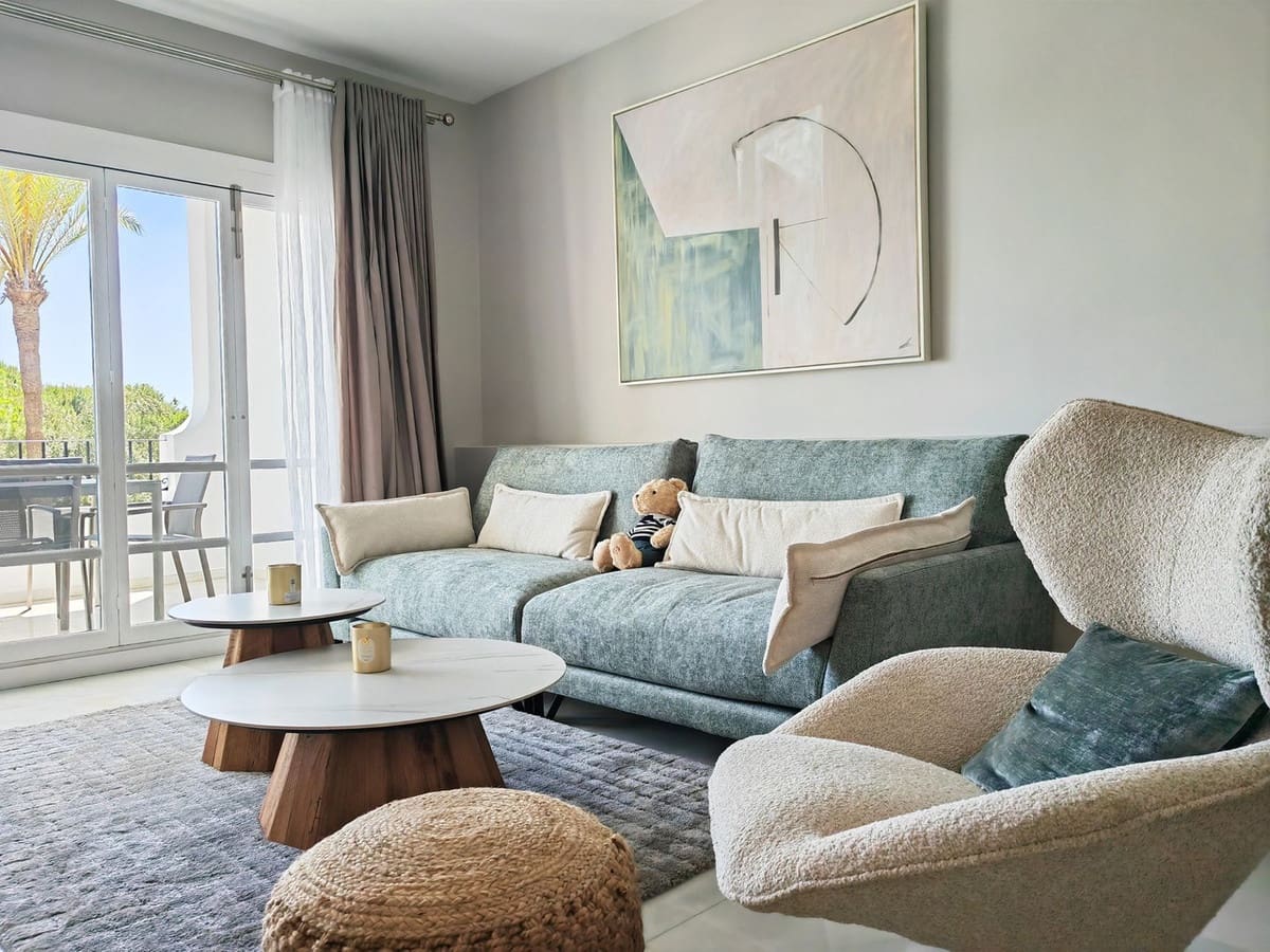 2 makuuhuone Huoneisto vuokrattavana paikassa Cabopino mukana uima-altaan - 2 500 € (Ref: 8488483)