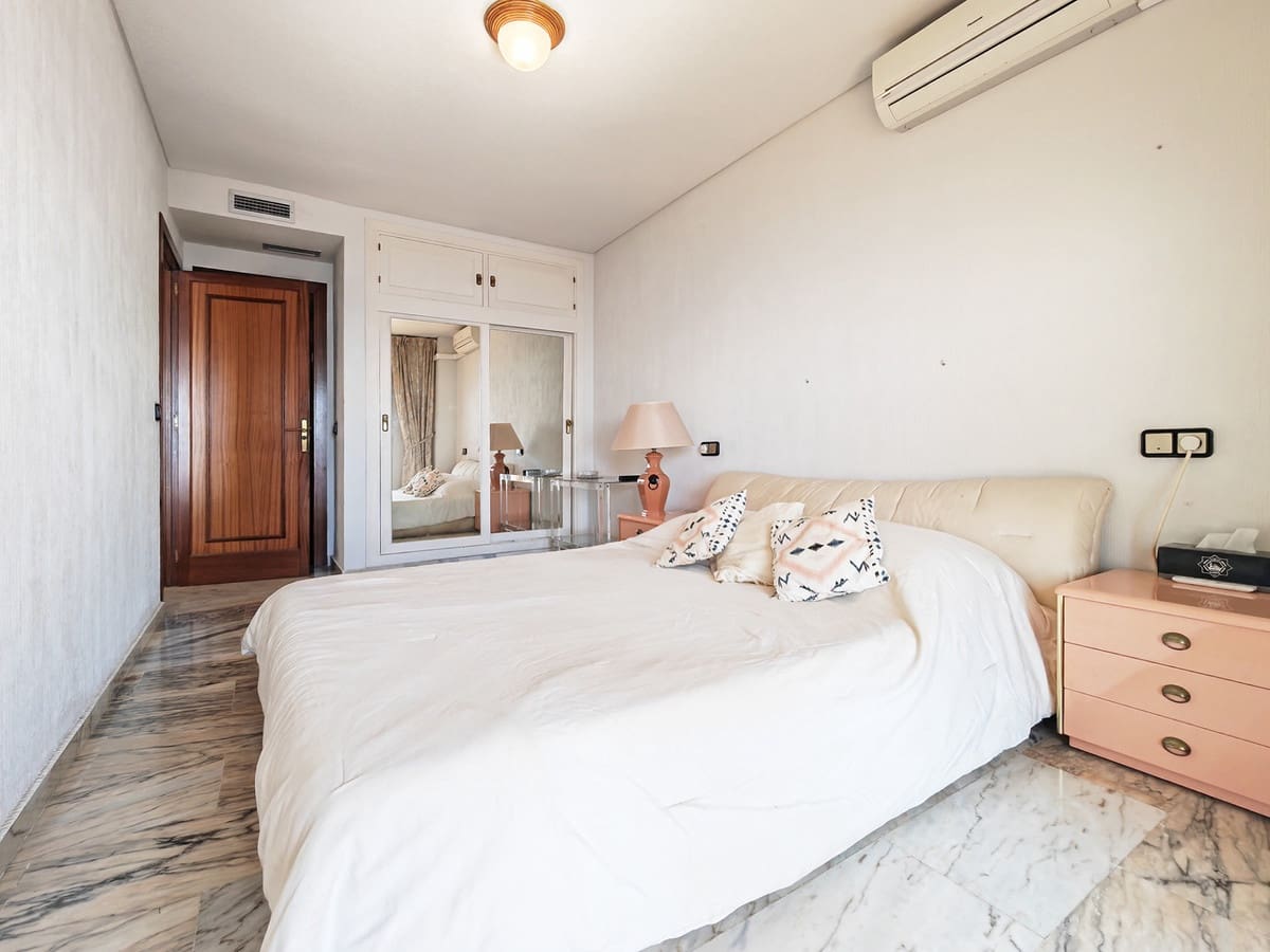 5 soveværelse Lejlighed til salg i Fuengirola med swimmingpool - € 1.640.000 (Ref: 8532182)