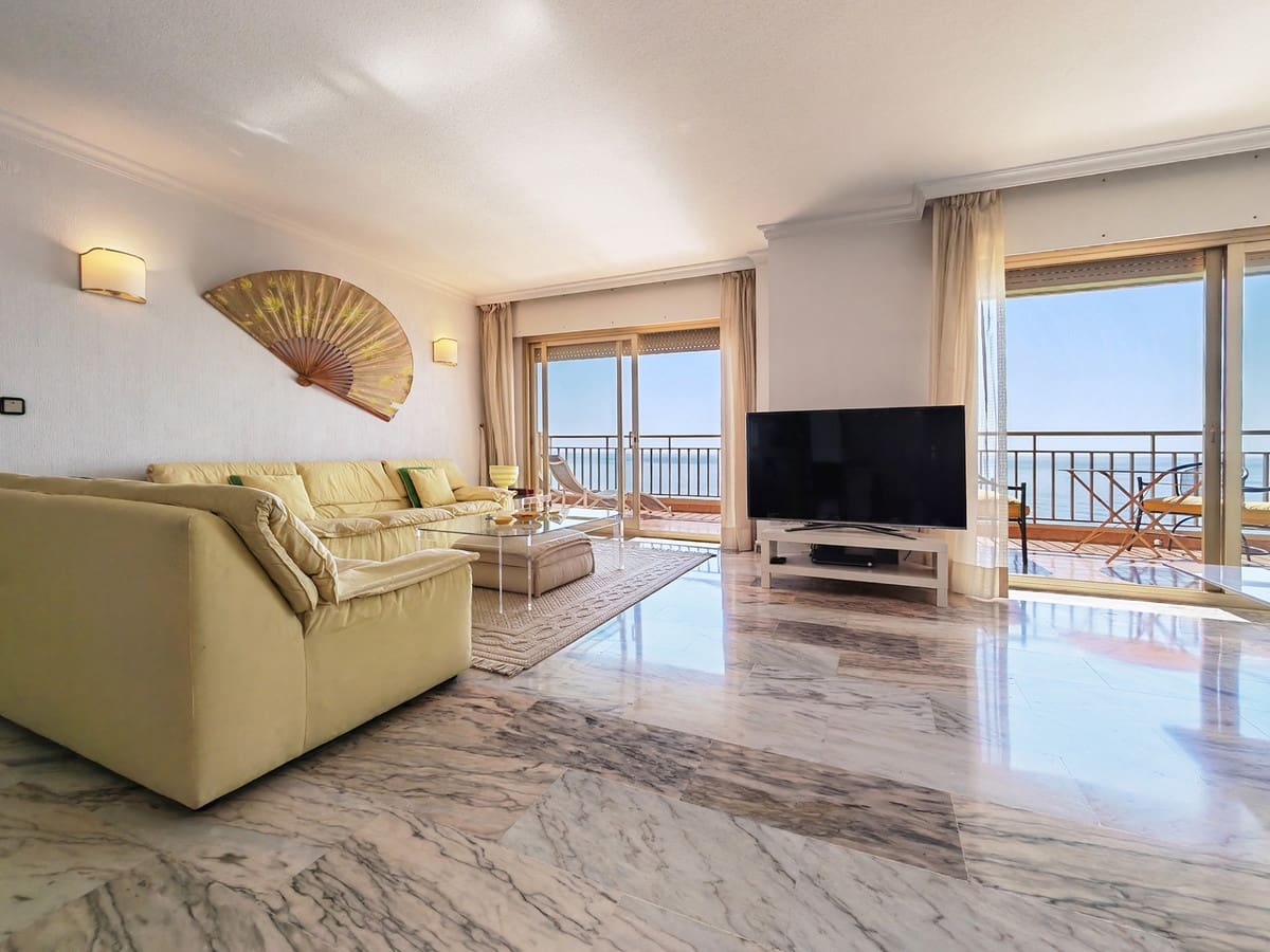 Apartamento de 5 habitaciones en Fuengirola en venta con piscina - 1.640.000 € (Ref: 8532182)