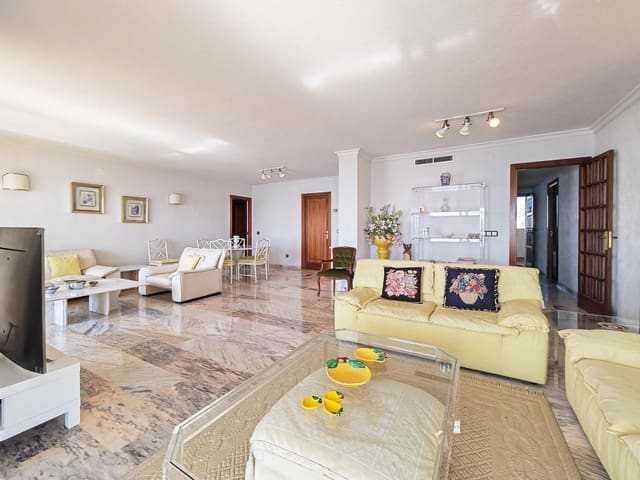 5 soveværelse Lejlighed til salg i Fuengirola med swimmingpool - € 1.640.000 (Ref: 8532182)