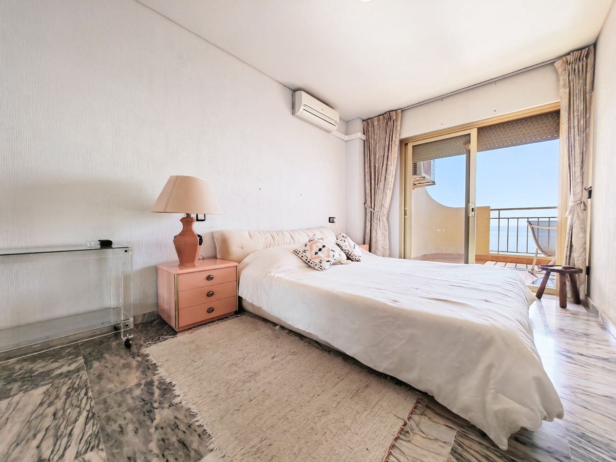 Apartamento de 5 habitaciones en Fuengirola en venta con piscina - 1.640.000 € (Ref: 8532182)