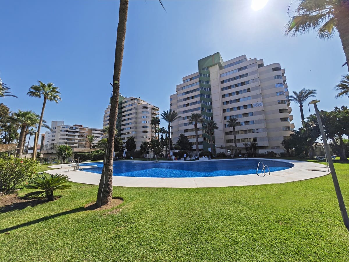 Apartamento de 5 habitaciones en Fuengirola en venta con piscina - 1.640.000 € (Ref: 8532182)