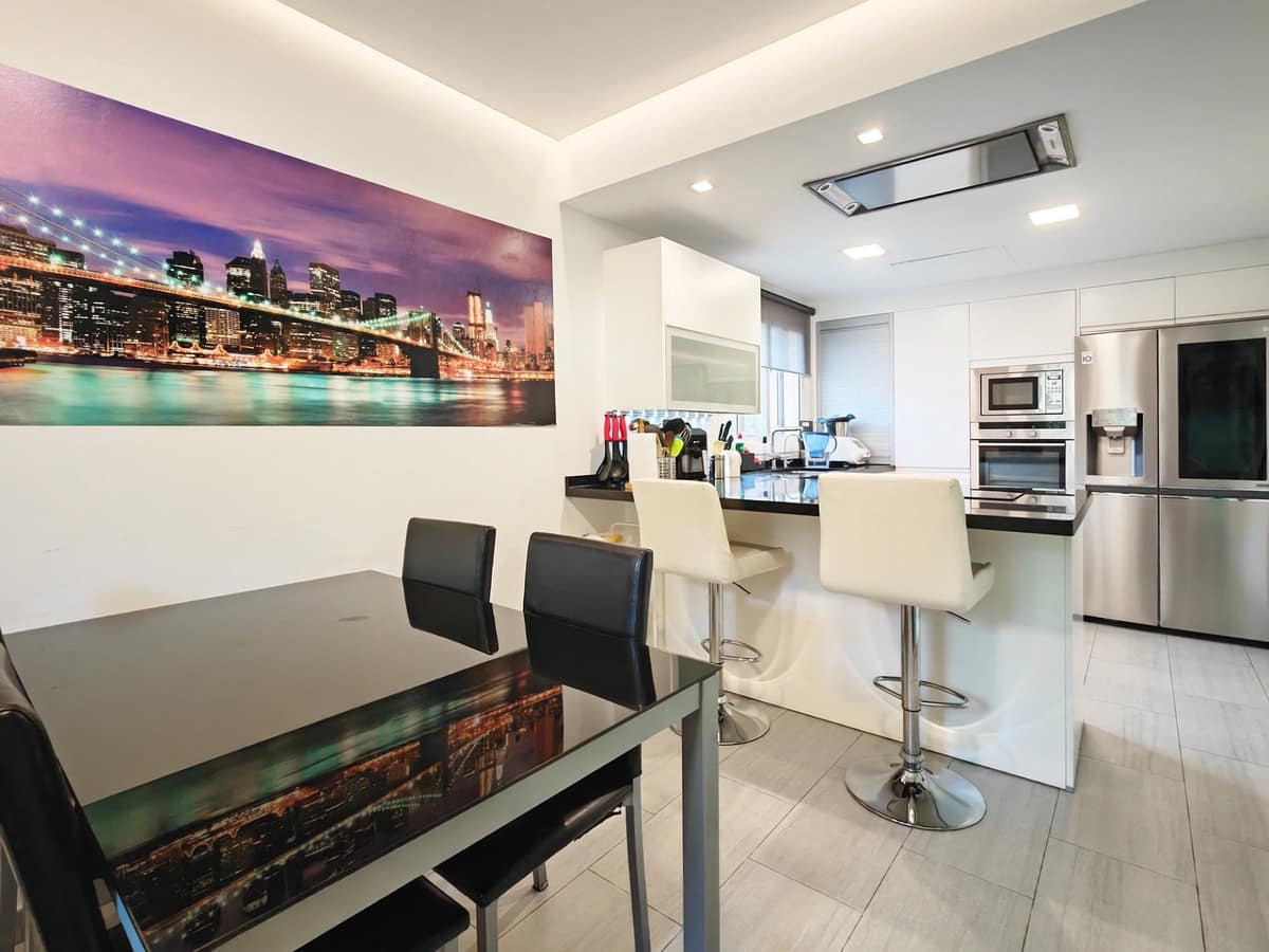 3 slaapkamer Huis te koop in Riviera del Sol met zwembad - € 539.000 (Ref: 8612975)