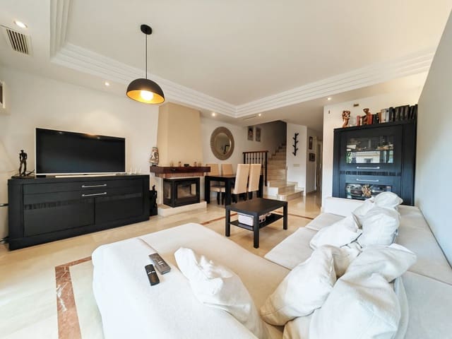 3 slaapkamer Huis te koop in Riviera del Sol, Mijas met zwembad - € 539.000 (Ref: 8612975)